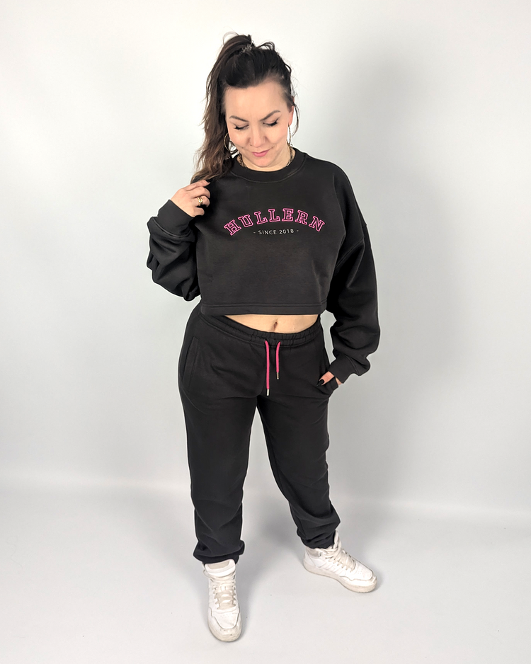 elli hoop outfit sportkleidung jogginghose cropped sweater